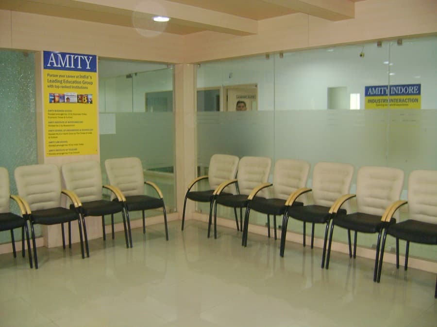 Amity Global Business School Indore Building photo 10